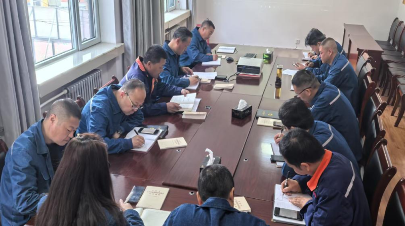 配送公司黨委召開2025年第4次理論學(xué)習(xí)中心組(擴(kuò)大)學(xué)習(xí)會(huì)暨“深入貫徹中央八項(xiàng)規(guī)定精神學(xué)習(xí)教育”專題學(xué)習(xí)會(huì)議