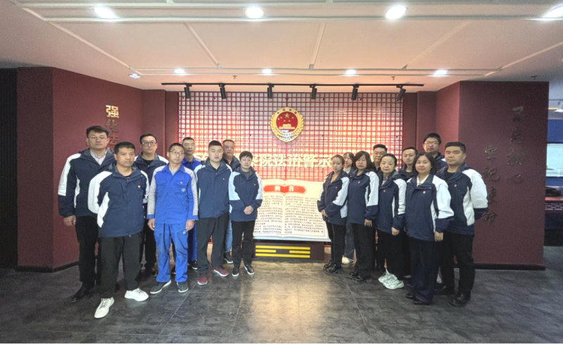 汽貿(mào)公司黨支部開展 “強(qiáng)化作風(fēng)建設(shè)  筑牢紀(jì)律防線” ——深入貫徹中央八項(xiàng)規(guī)定精神學(xué)習(xí)教育主題黨日活動(dòng)